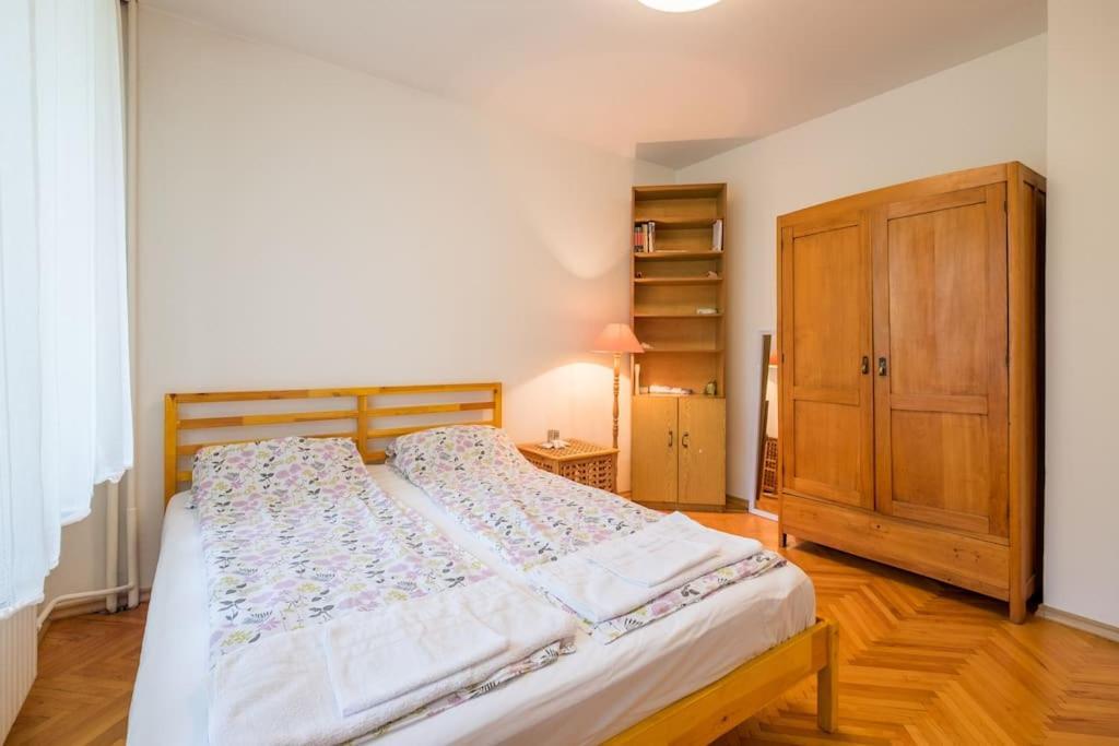 Beautiful Flat In Central Location By Flat Mаnager Софія Екстер'єр фото