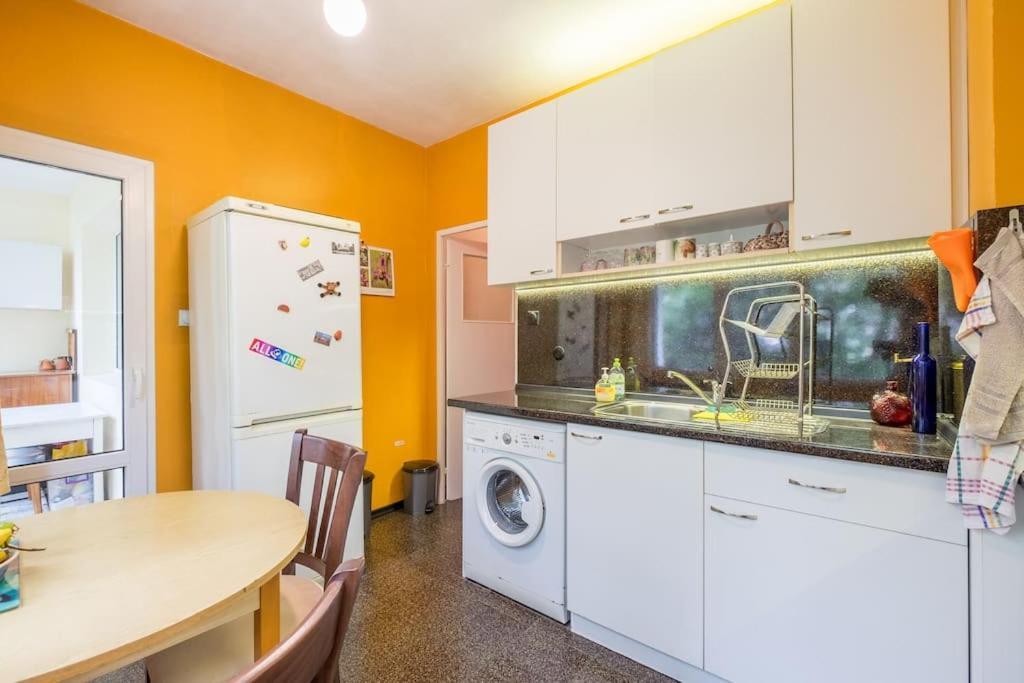 Beautiful Flat In Central Location By Flat Mаnager Софія Екстер'єр фото